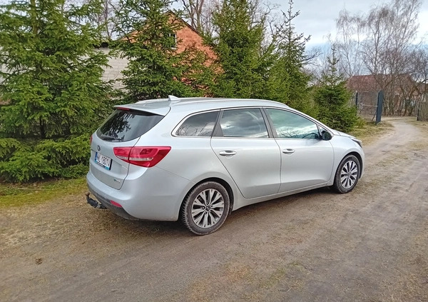 Kia Ceed cena 33900 przebieg: 242200, rok produkcji 2017 z Ziębice małe 667